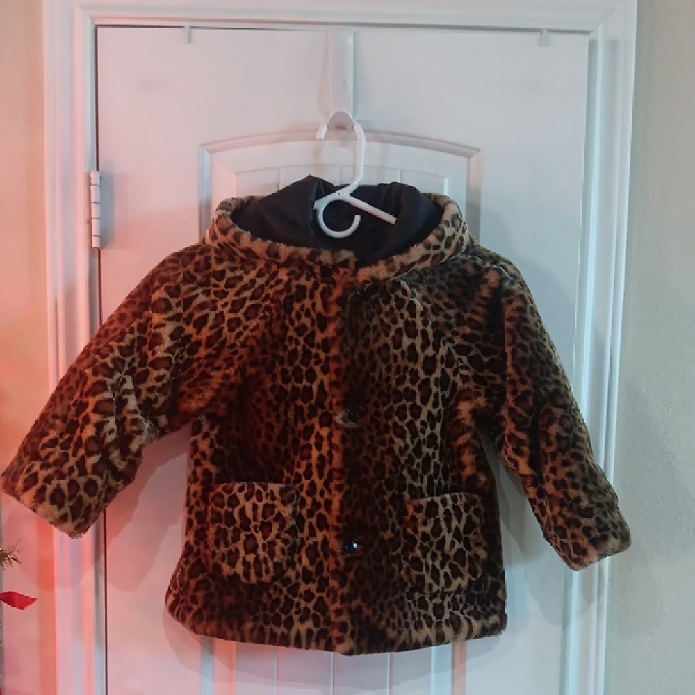 WILSONS Leather to Faux Leopard Reversible Kids Jacket Size Small